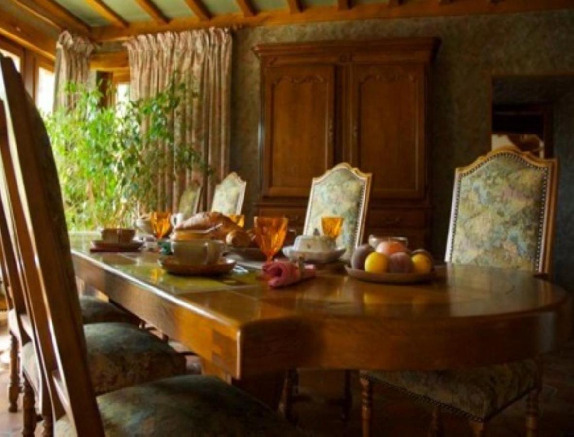 Chambres D'Hotes Les Pierries Vézannes 外观 照片