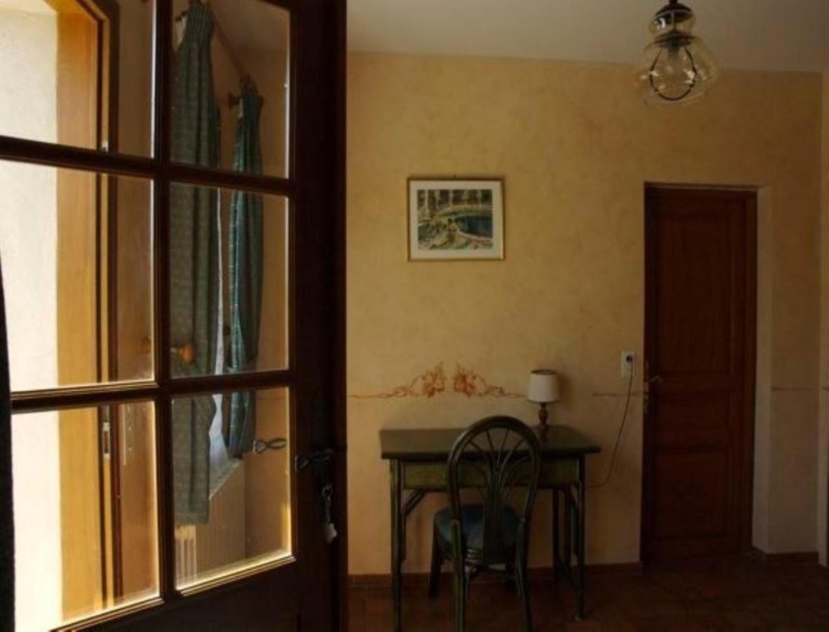 Chambres D'Hotes Les Pierries Vézannes 客房 照片